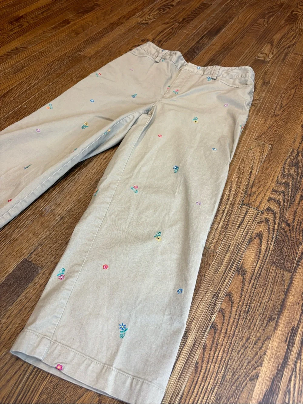 Rafaella Petites All-Over Embroidered Floral Khaki Crop Pants - Size 4P
